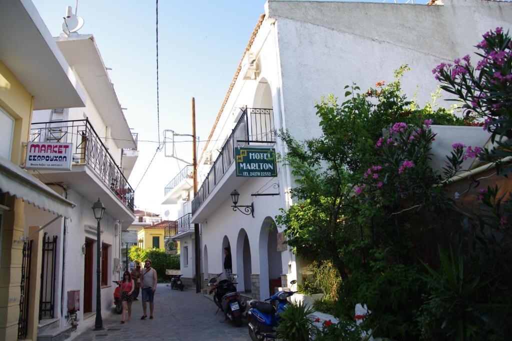 Hotel Marlton Skiathos Habitación foto